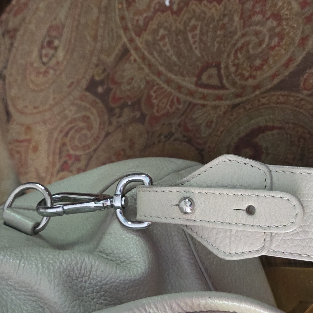 Furla Tan/beige Italian Leather large Shoulderbag Satchel Great Condition. - Picture 14 of 16